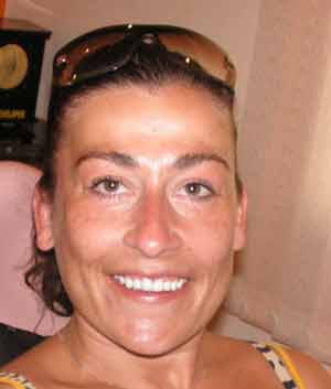 Deborah Gove : ( SMILE MAKEOVER)